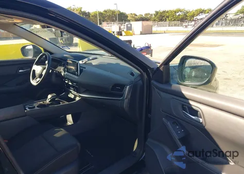 2025 Nissan Rogue Sv Intelligent Awd z USA, uszkodzony, nr VIN 5N1BT3BB2SC800294